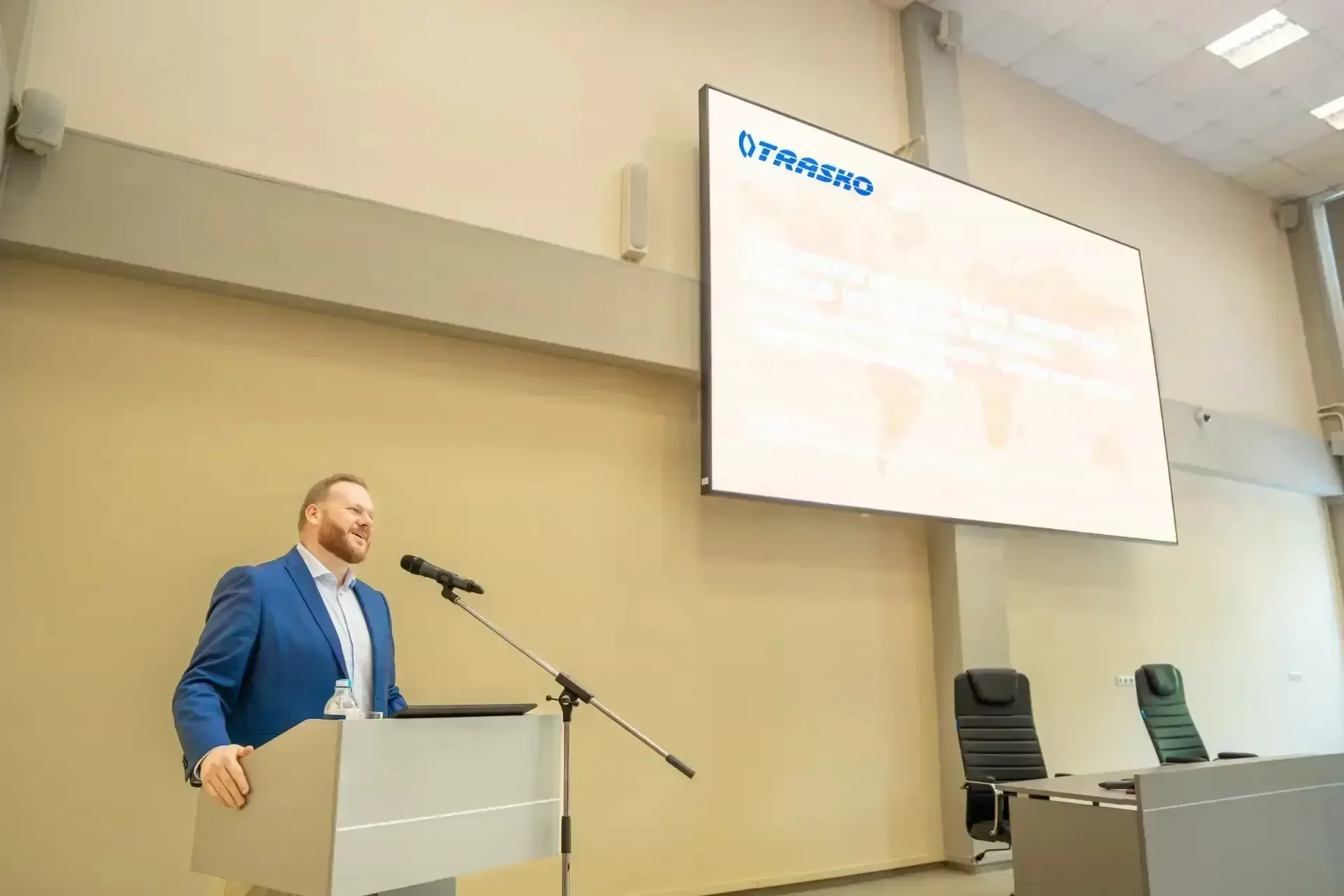 🚚 В МАДИ прошла лекция эксперта «ТРАСКО» о доставке грузов из Китая  В МАДИ с открытой лекцией высту