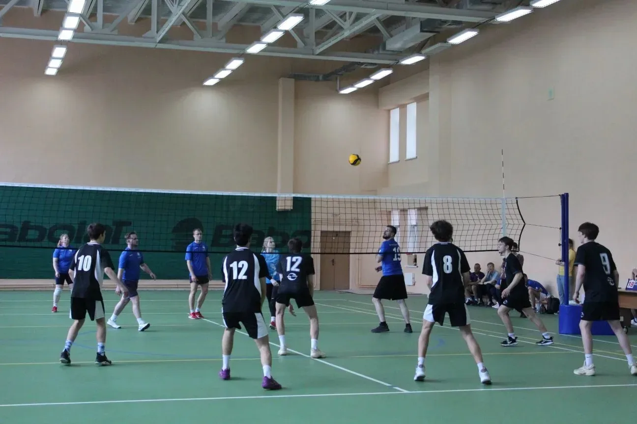 🏐 Турнир завершён! Подводим итоги товарищеских волейбольных соревнований МАДИ и ГУП «Мосгортранс»  В