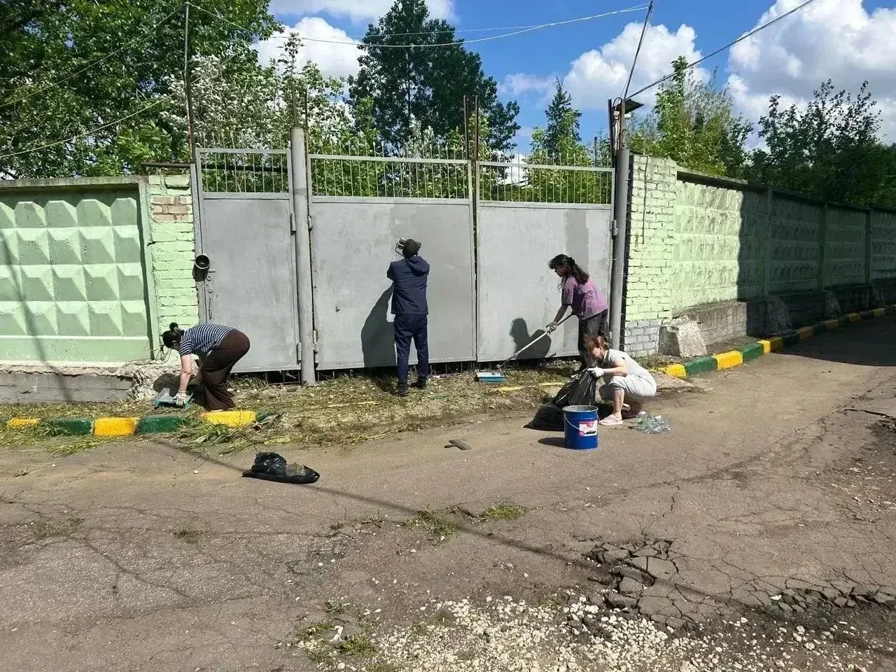 🌿 Весенний студенческий субботник в МАДИ 🌿  На территории студенческого городка 16 мая прошёл традиц
