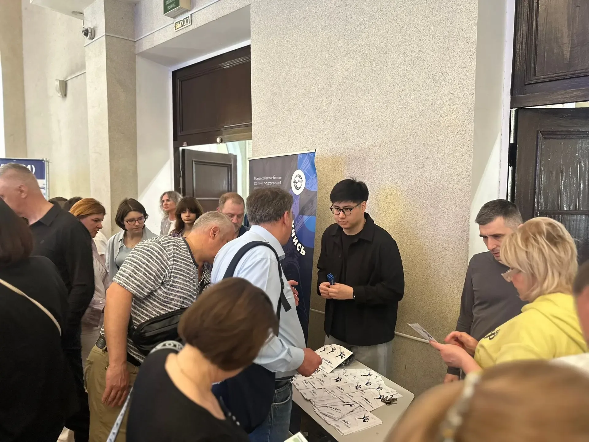 День открытых дверей в МАДИ  В МАДИ прошел День открытых дверей — свыше 500 абитуриентов и их родите
