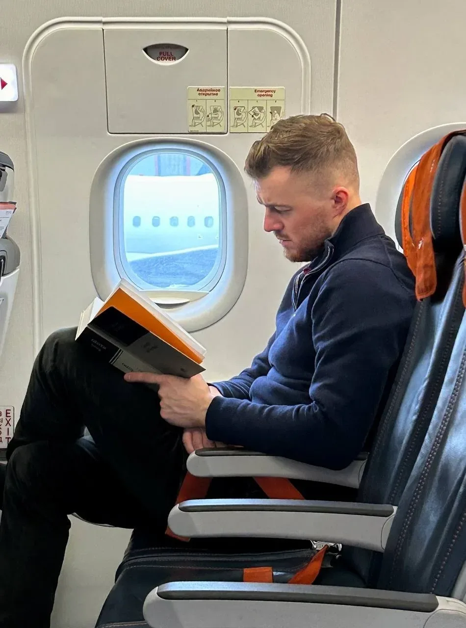 ✅  Антон Бабиков:  "Купил билеты на сбор в Приэльбрусье. Осталось найти жильё и я снова спортсмен."