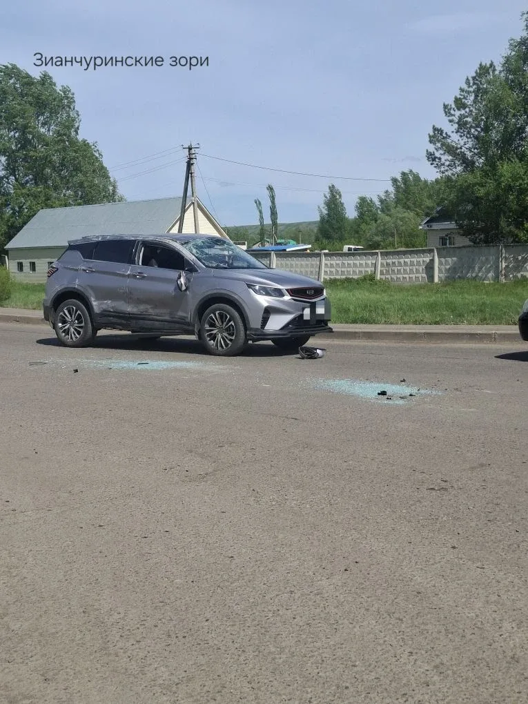⚡️⚡️⚡️В Исянгулово на территории газового участка произошло очередное ДТП с участием трёх автомобиле