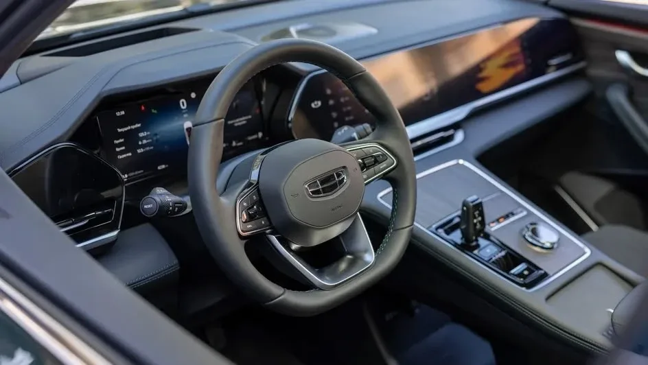 Mash сообщил о миллиардных убытках Geely и Changan в России  Китайские автобренды испытывают проблем