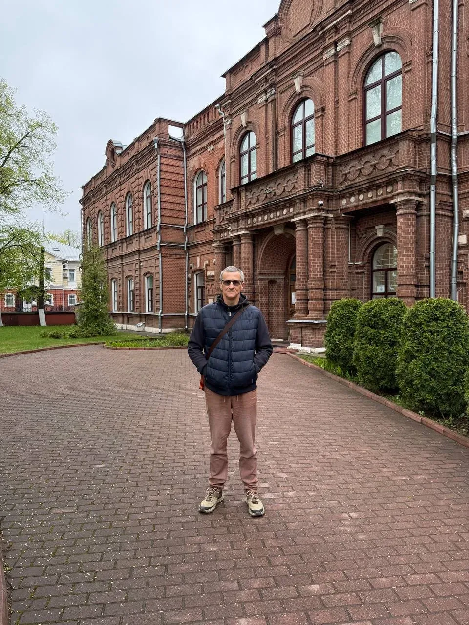 Друзья, добрый день. Подошли к концу майские праздники. С 9 по 11 мая удалось побывать в Иваново, Вл