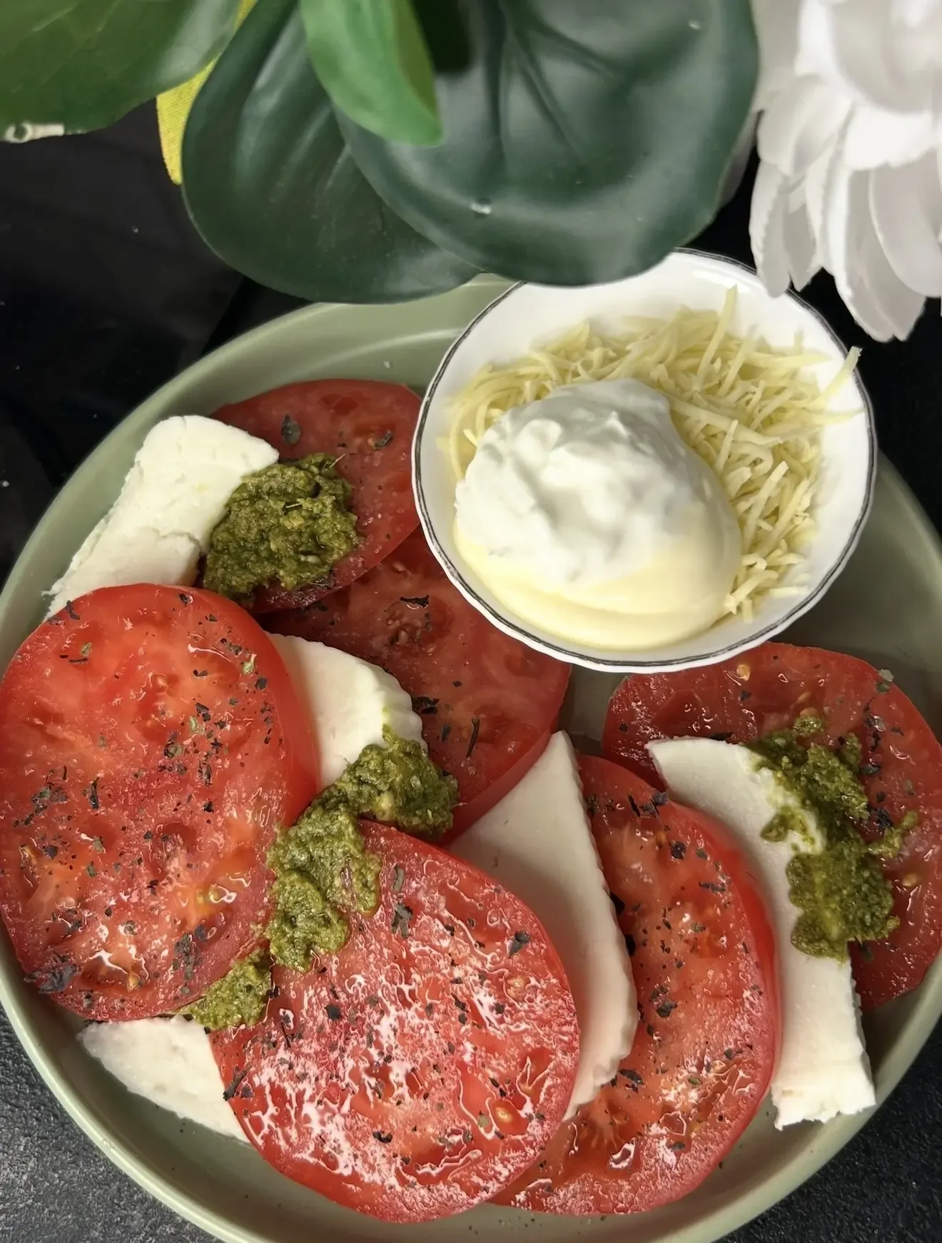 Хочу напомнить вам про вкусную дачную еду на скорую руку:  1) Горячие бутерброды с беконом Серый хле
