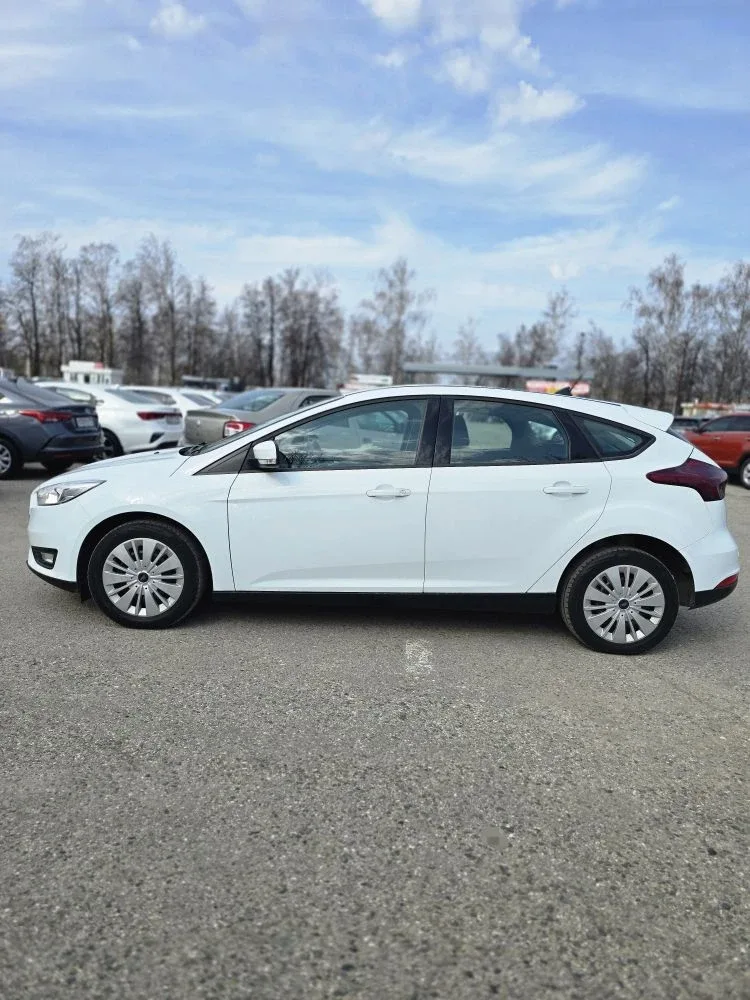 Ford Focus 2018г. ✅️ Без окрасов! ✅️ Два владельца ✅️ Оригинальный пробег. 1.6 л, 125л.с, автоматиче
