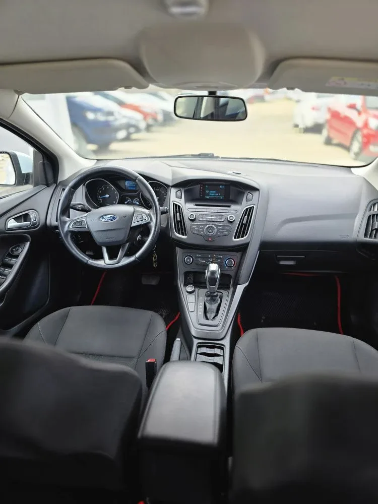 Ford Focus 2018г. ✅️ Без окрасов! ✅️ Два владельца ✅️ Оригинальный пробег. 1.6 л, 125л.с, автоматиче
