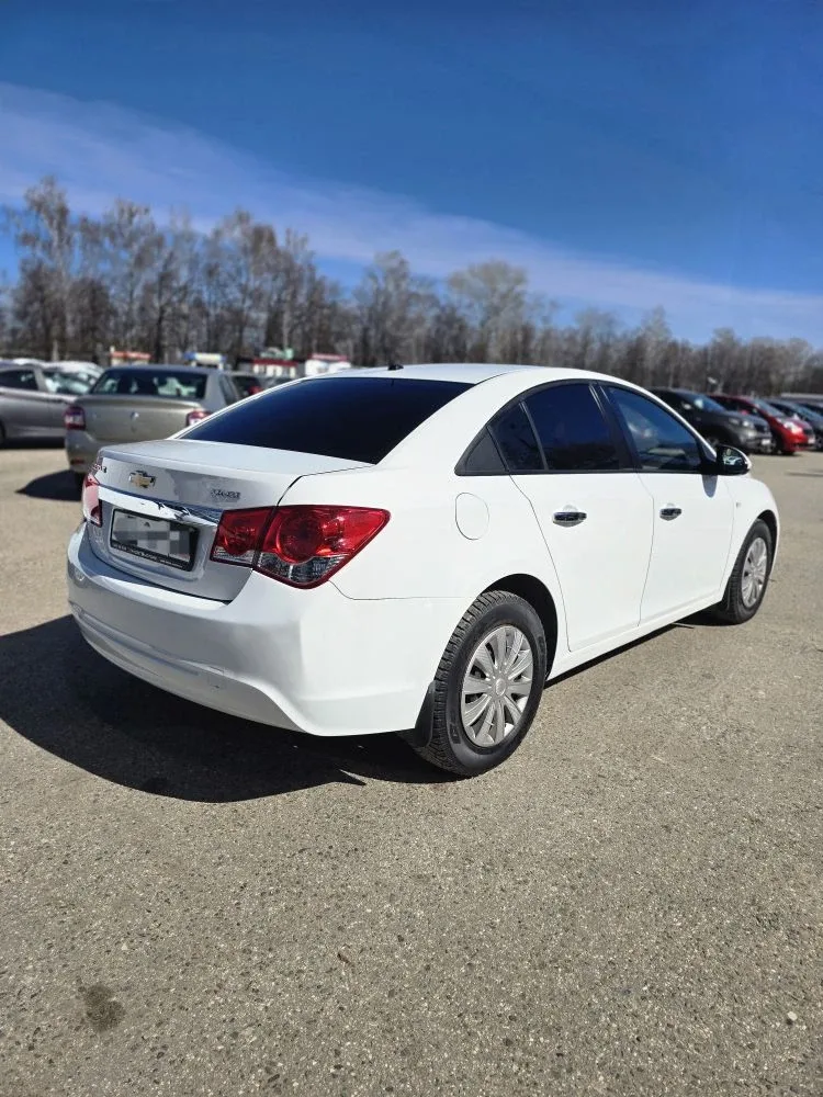 Chevrolet Cruze 2014г.э  Автомобиль без дтп. Двигатель 1.8л, Механика  Комплектация: кондиционер, ГУ