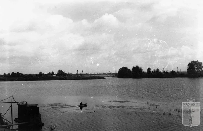 🌟Доброй ночи, друзья!   Вид на Кокшагу со стороны бани №1 в 1980 году.  Наш бот любит ваши новости: 