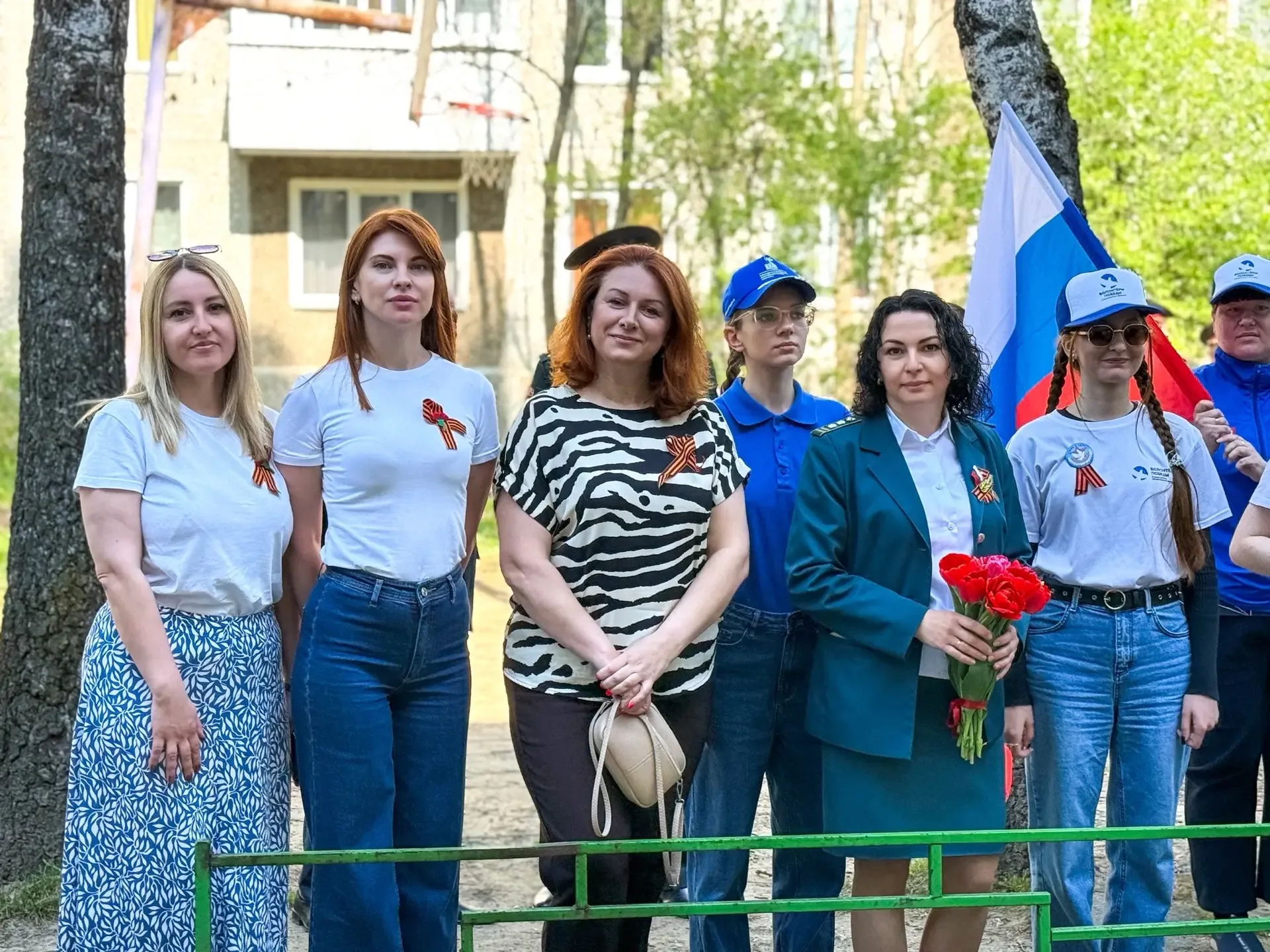 Парад у дома  🪖Молодежный совет ОСФР по Смоленской области присоединился к акции «Парад для одного в