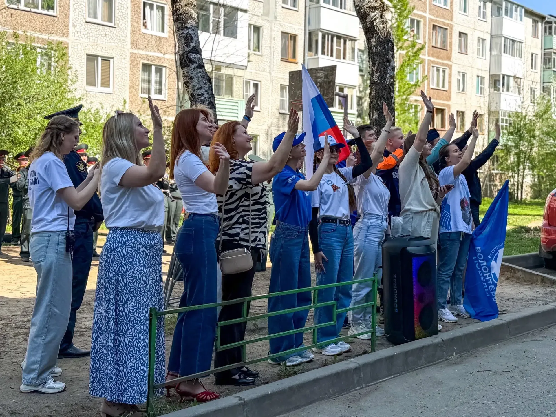 Парад у дома  🪖Молодежный совет ОСФР по Смоленской области присоединился к акции «Парад для одного в