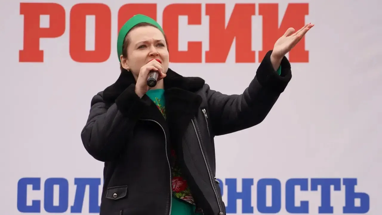 Сотрудники и студенты КЧГУ приняли участие в митинг-концерте, приуроченном к Празднику Весны и Труда