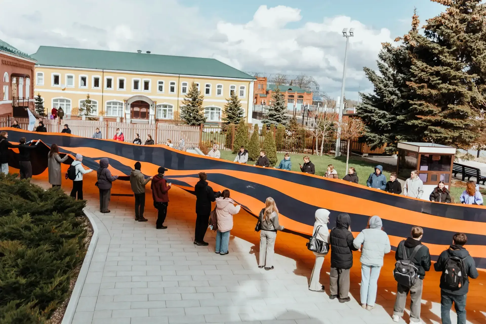 Студенты и преподаватели Мининского университета провели серию памятных мероприятий, объединённых Ге