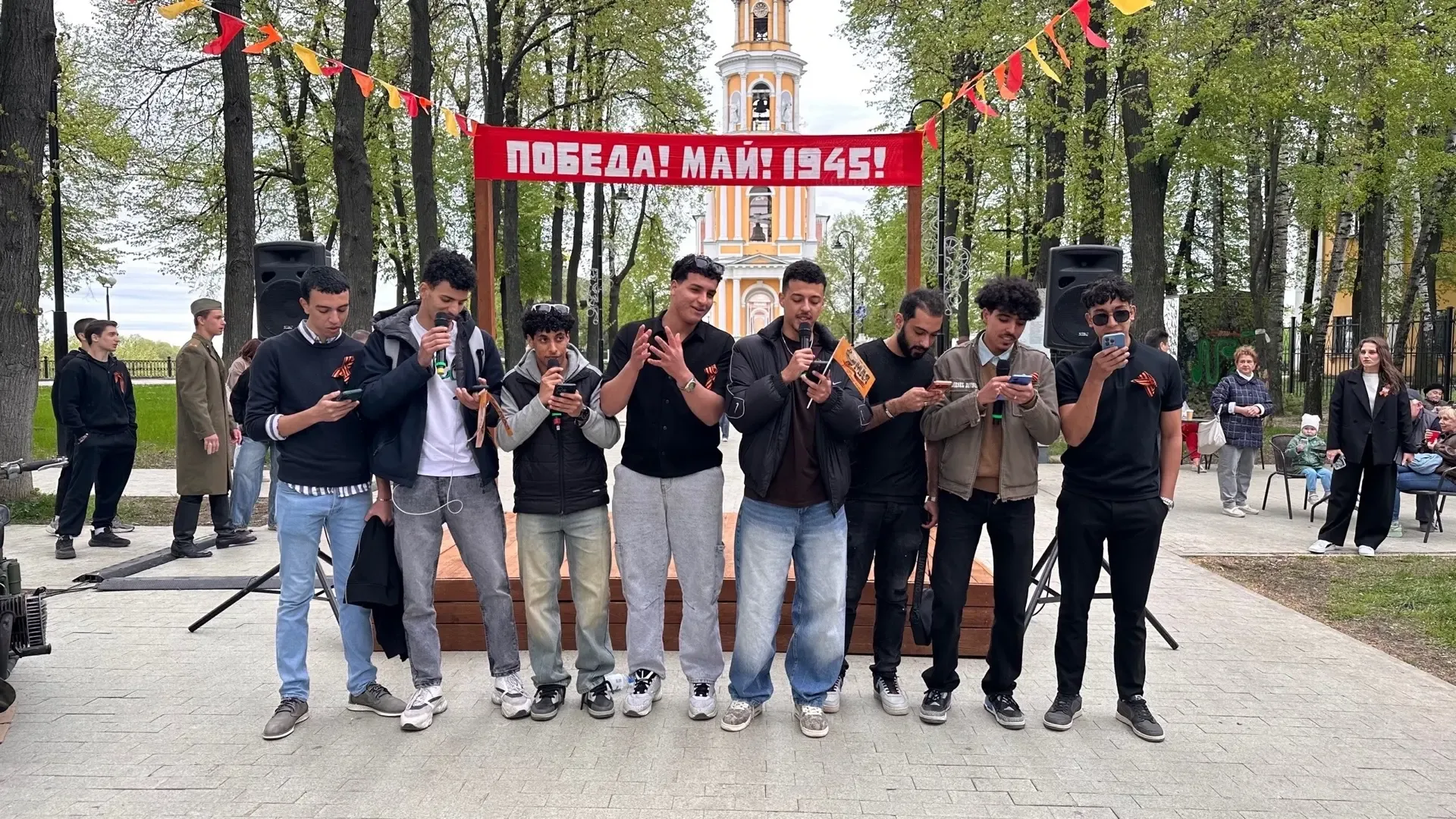 День Победы глазами студентов со всего мира  🕊️ 9 мая иностранные магистранты, студенты и слушатели 