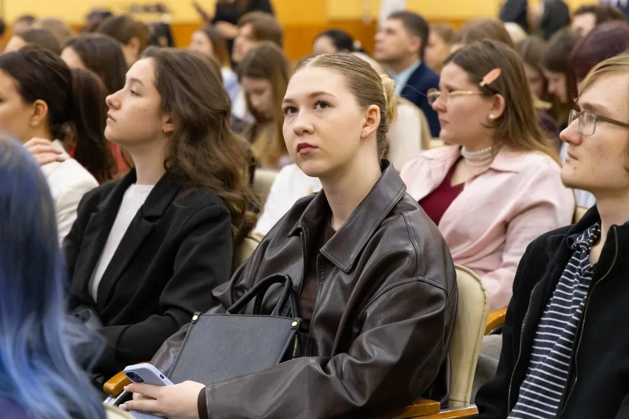 📣 Что нового в ДВФУ? Рассказываем!   • ДВФУ получил статус Межрегионального центра подготовки кадров