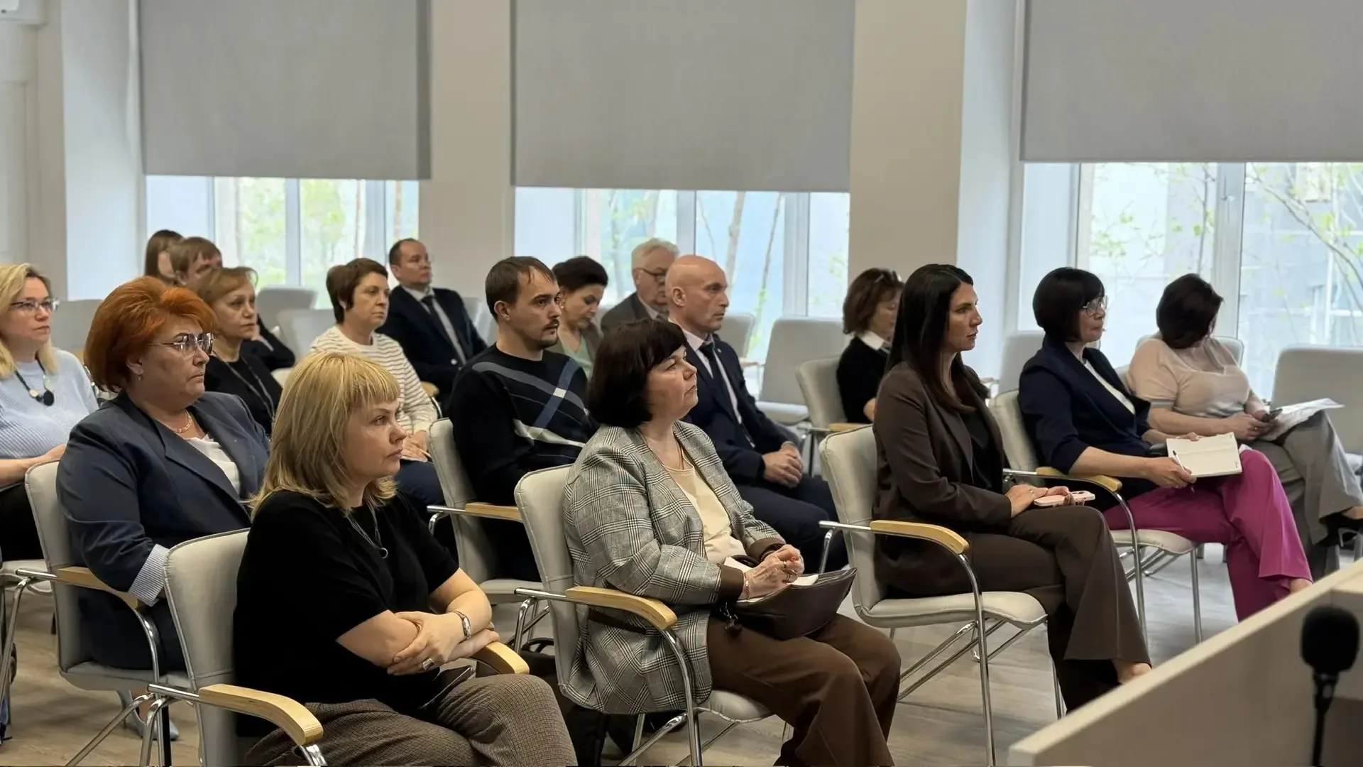 Руководители колледжей Мурманской области и министр образования и науки региона Диана Кузнецова прин