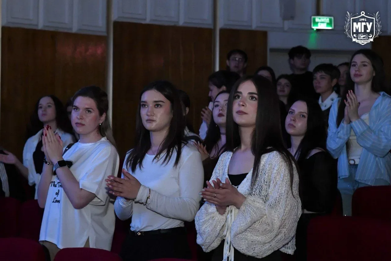 МГУ имени А.И. Куинджи посетила Культбригада Москонцерта  Концерт объединил студентов, преподавателе