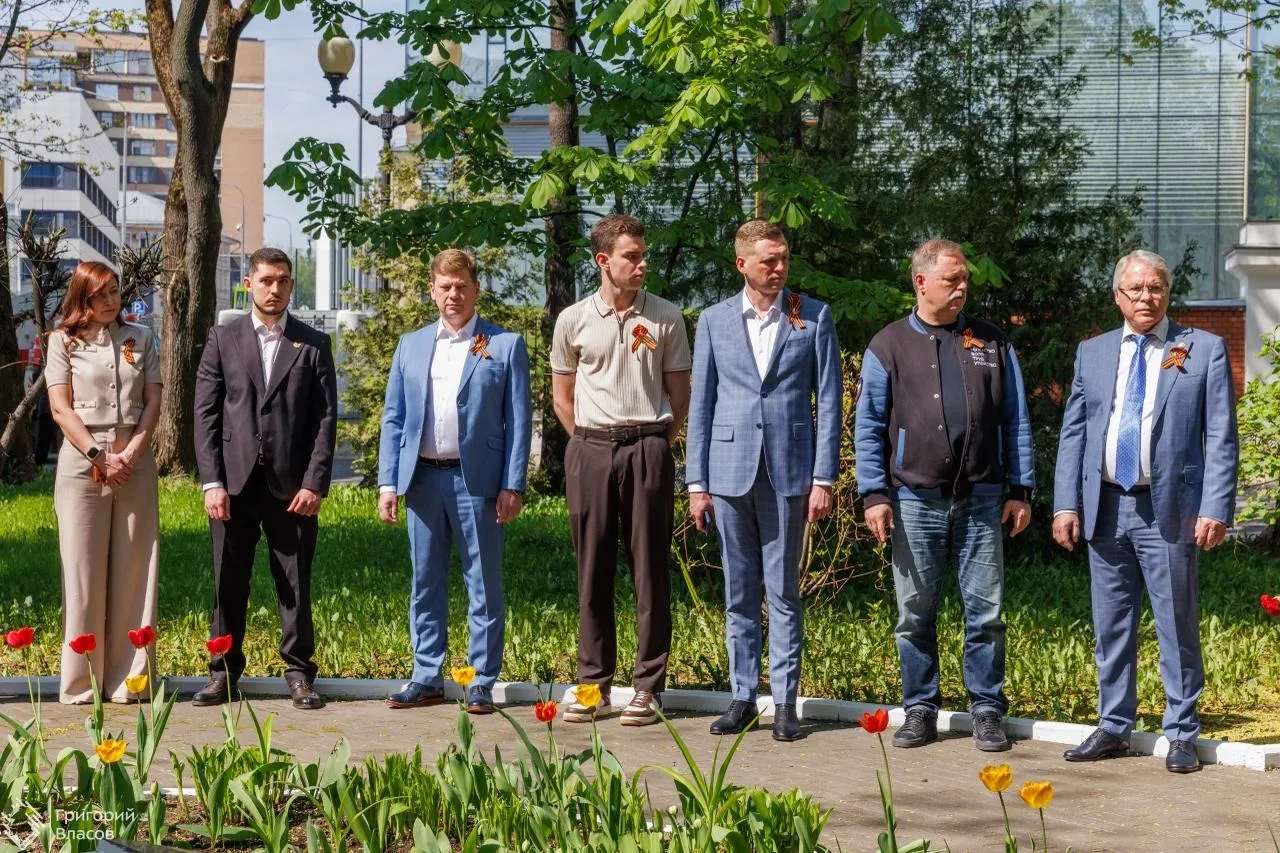 🕊️ Мы должны сохранять память о подвиге нашей страны!  День Победы — праздник мужества, силы духа и 