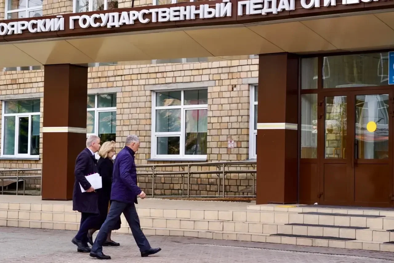 Заместитель министра просвещения РФ Андрей Николаев посетил КГПУ с рабочим визитом ☝🏻  В КГПУ с рабо