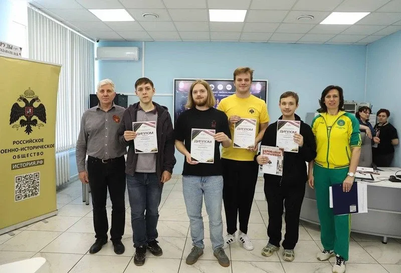 В КГИК прошел любительский шахматный турнир имени Станислава Говорухина  В читальном зале библиотеки