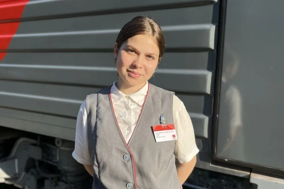 🚊 Студентка ОмГУПСа – лучший проводник Российских студенческих отрядов!  По итогам трудового сезона 