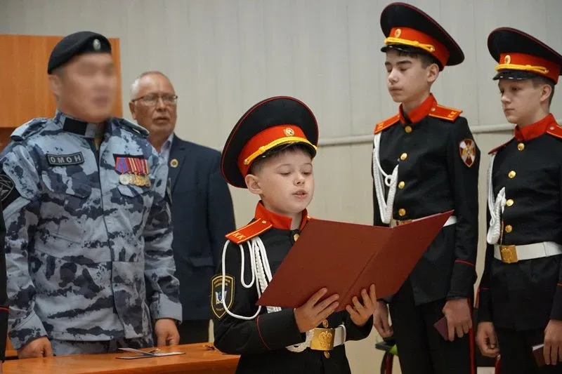 🇷🇺 Пока кадеты росгвардейского класса в Амурской области готовятся к выпускным экзаменам и балам, их