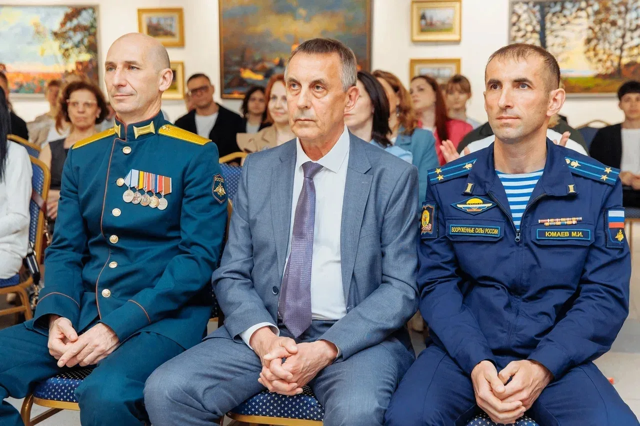 Памяти Солдата, Героя, Человека: активисты нашего университета подготовили и провели в Выставочном з