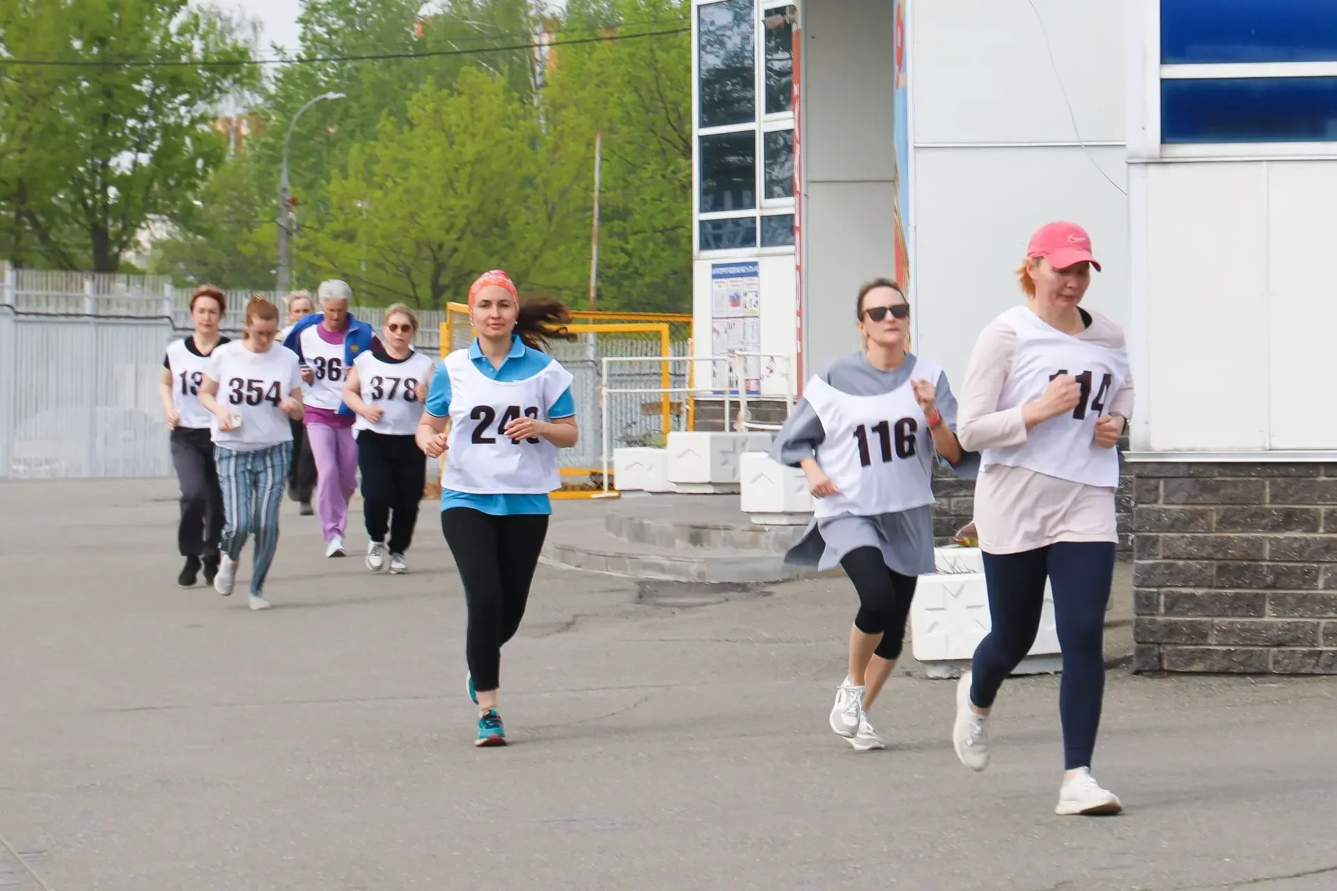 🏃Сотрудники УдГУ пробежали победные километры на Спартакиаде «Здоровье»!   Вчера на стадионе «Зенит»
