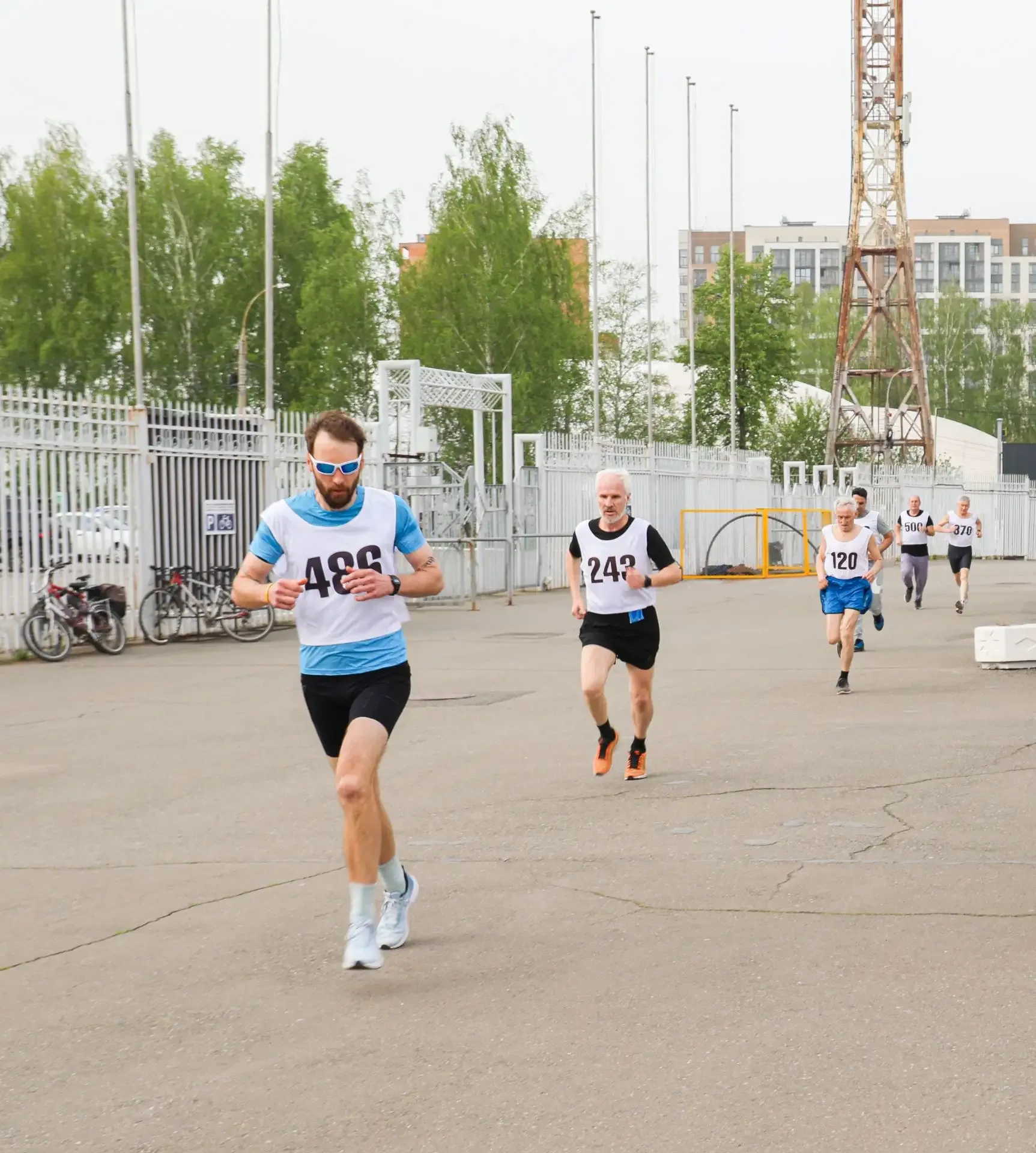 🏃Сотрудники УдГУ пробежали победные километры на Спартакиаде «Здоровье»!   Вчера на стадионе «Зенит»