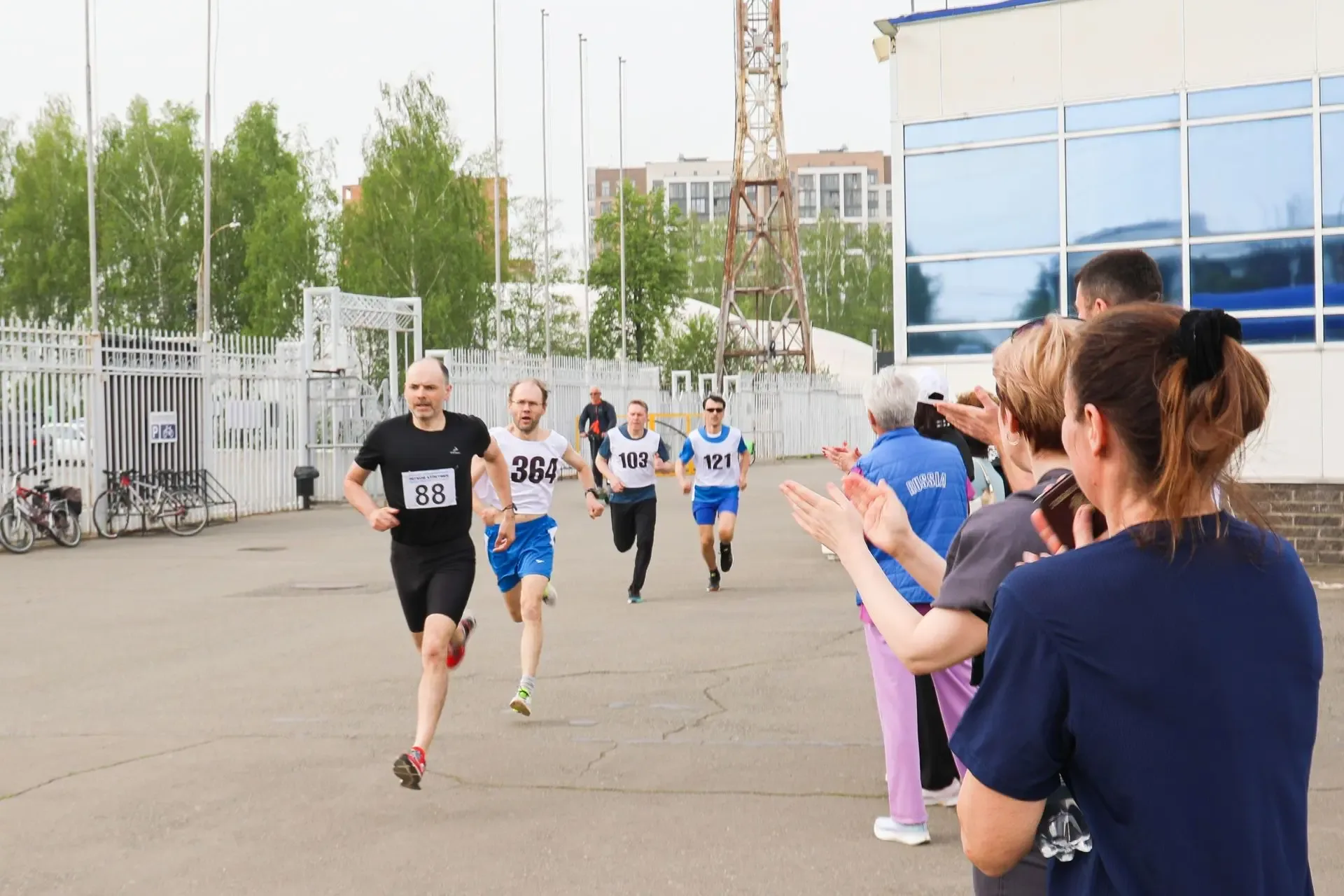 🏃Сотрудники УдГУ пробежали победные километры на Спартакиаде «Здоровье»!   Вчера на стадионе «Зенит»