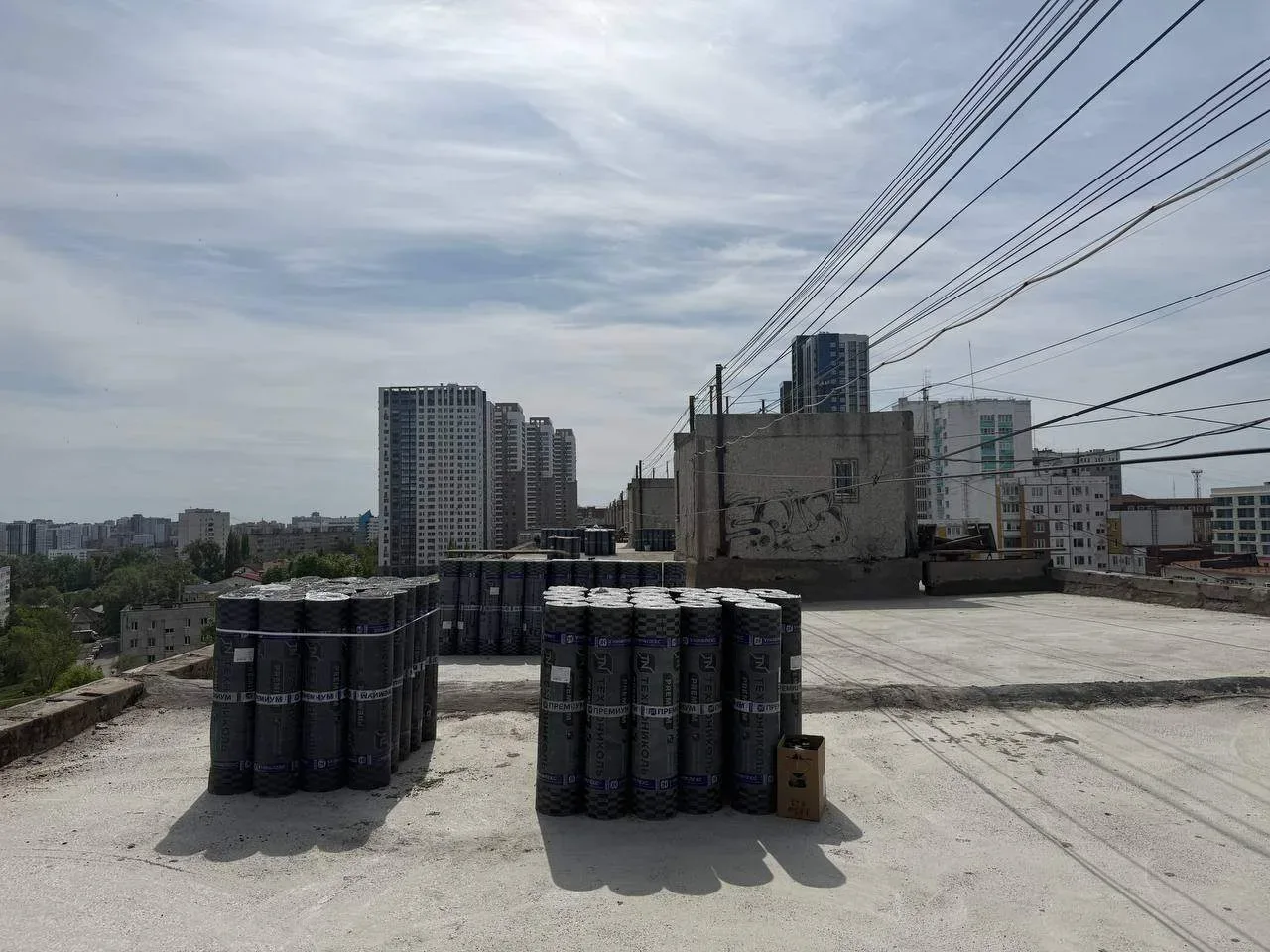 🧱 Процесс капитального ремонта плоской кровли многоквартирного дома, расположенного по адресу: г. Уф