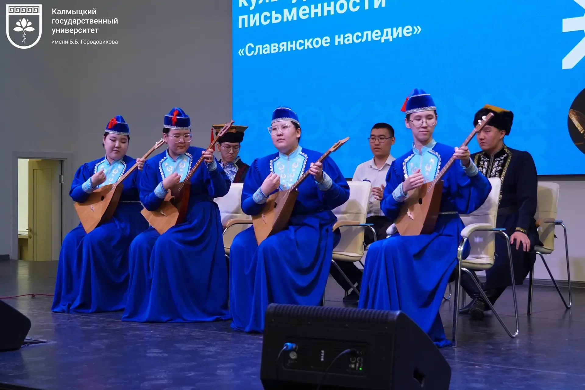 🎭 Песни, стихи, танцы и живая энергия творчества – именно так прошёл Фестиваль русской культуры «Сла