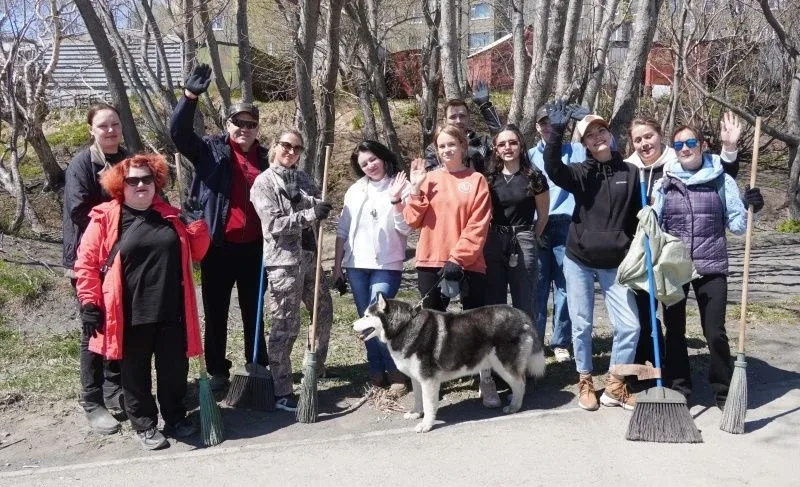 В Петропавловске-Камчатском продолжается череда общегородских субботников.   Сегодня состоялась гене