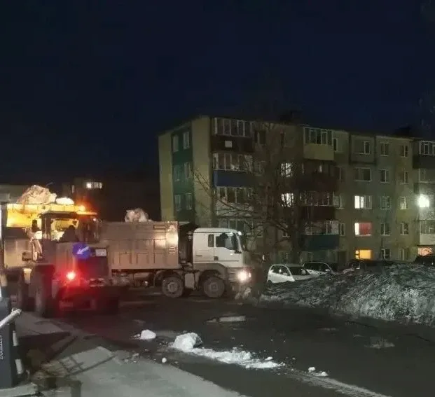 Город день за днем  15 мая 2026 года  В Петропавловске‑Камчатском бригады ручного труда и специализи