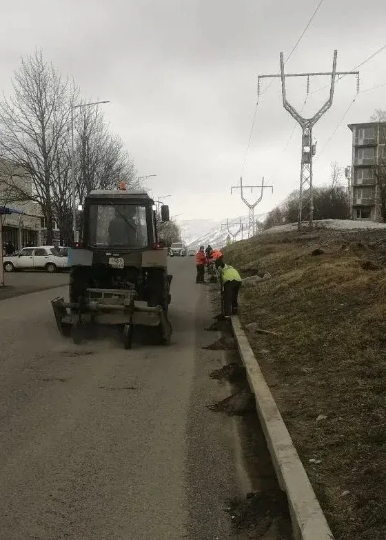 Город день за днем  15 мая 2026 года  В Петропавловске‑Камчатском бригады ручного труда и специализи
