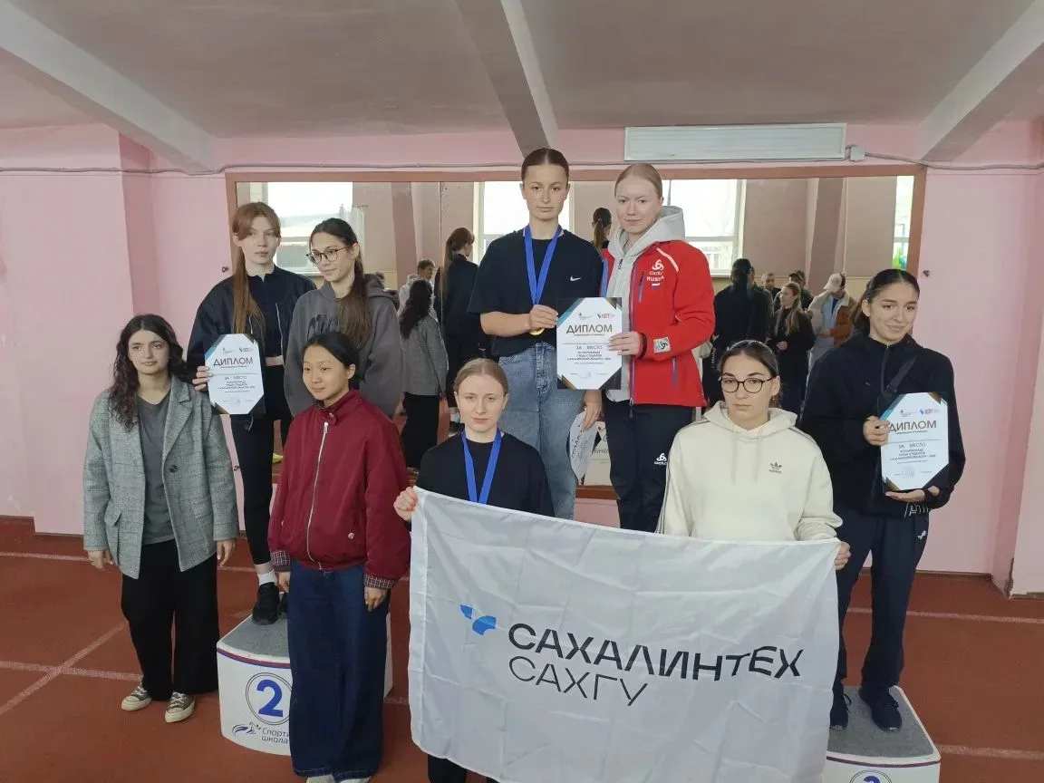 Кто сказал, что студенты только учатся?  В пятницу на стадионе «Спартак» прошёл легкоатлетический кр
