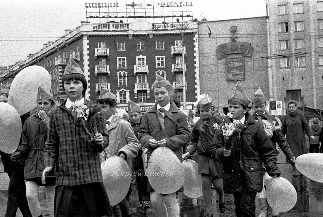 19 мая 1988 года Мурманск. День рождения пионерской организации имени В. И. Ленина.