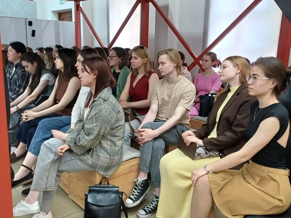 Выпускники фармацевтического факультета встретились с будущими работодателями   Сегодня в Оренбургск