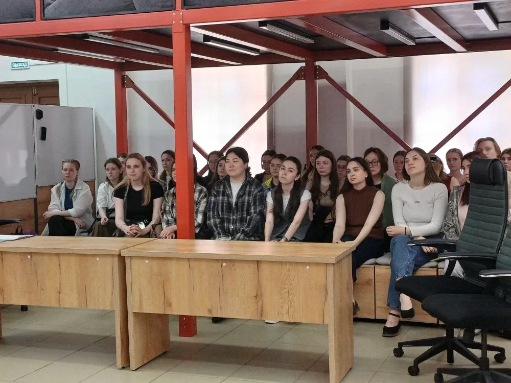 Выпускники фармацевтического факультета встретились с будущими работодателями   Сегодня в Оренбургск
