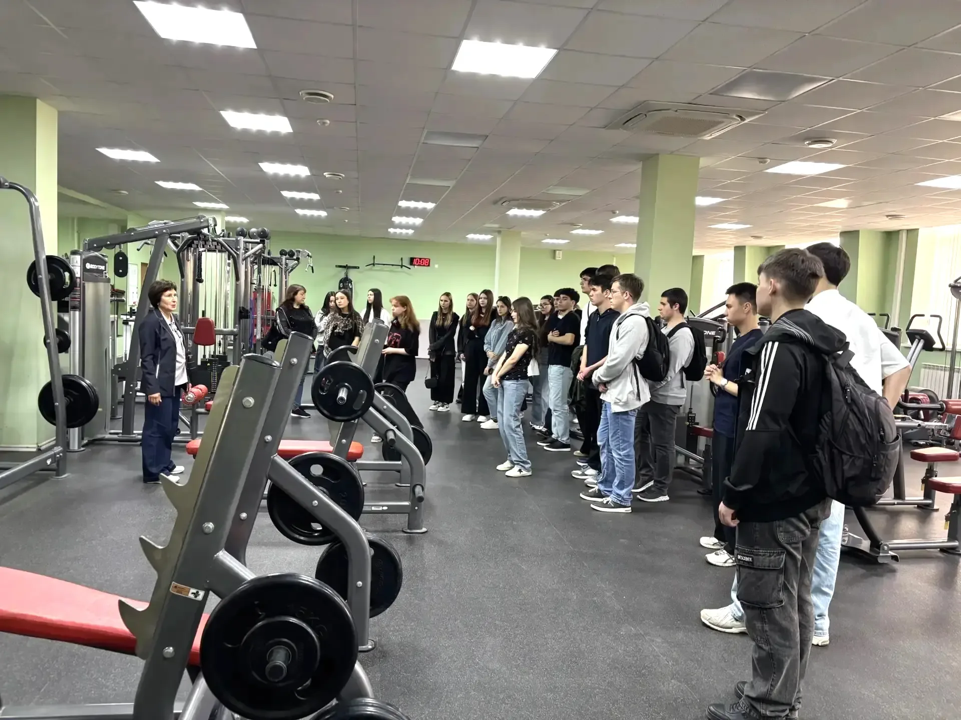 Более 1000 человек посетили день открытых дверей ОрГМУ в Оренбурге   16 мая в Оренбургском государст