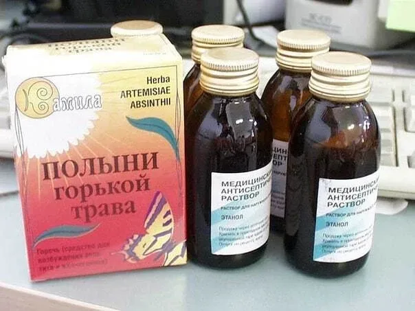 ЛЕЧЕНИЕ ПОЛЫНЬЮ  Лечение полынью убивает всю гноеродную простейшую инфекцию в организме, излечивает 