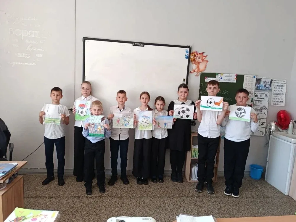 ✏️Школа на пути к вступлению в проект "Футбол в школе"!  📍Ученики начальной школы приняли участие в 