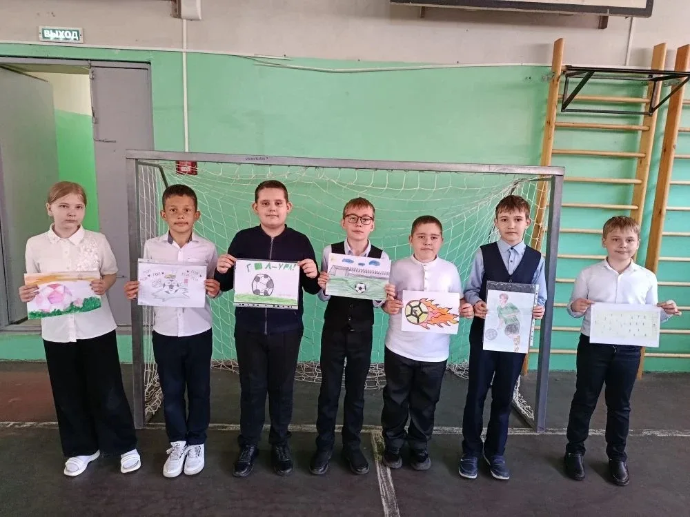 ✏️Школа на пути к вступлению в проект "Футбол в школе"!  📍Ученики начальной школы приняли участие в 