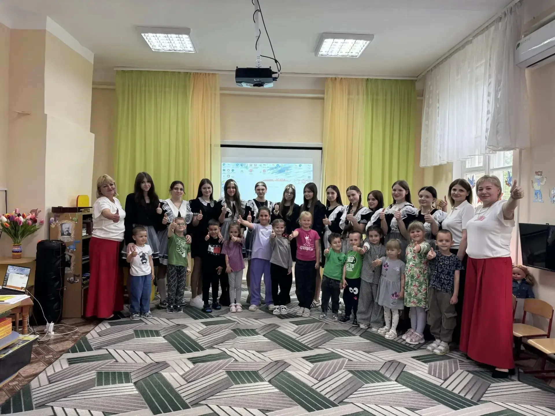Выбор профессии начинается здесь: в гостях у дошкольников👶  Обучающиеся школы № 23 села Раздольное —