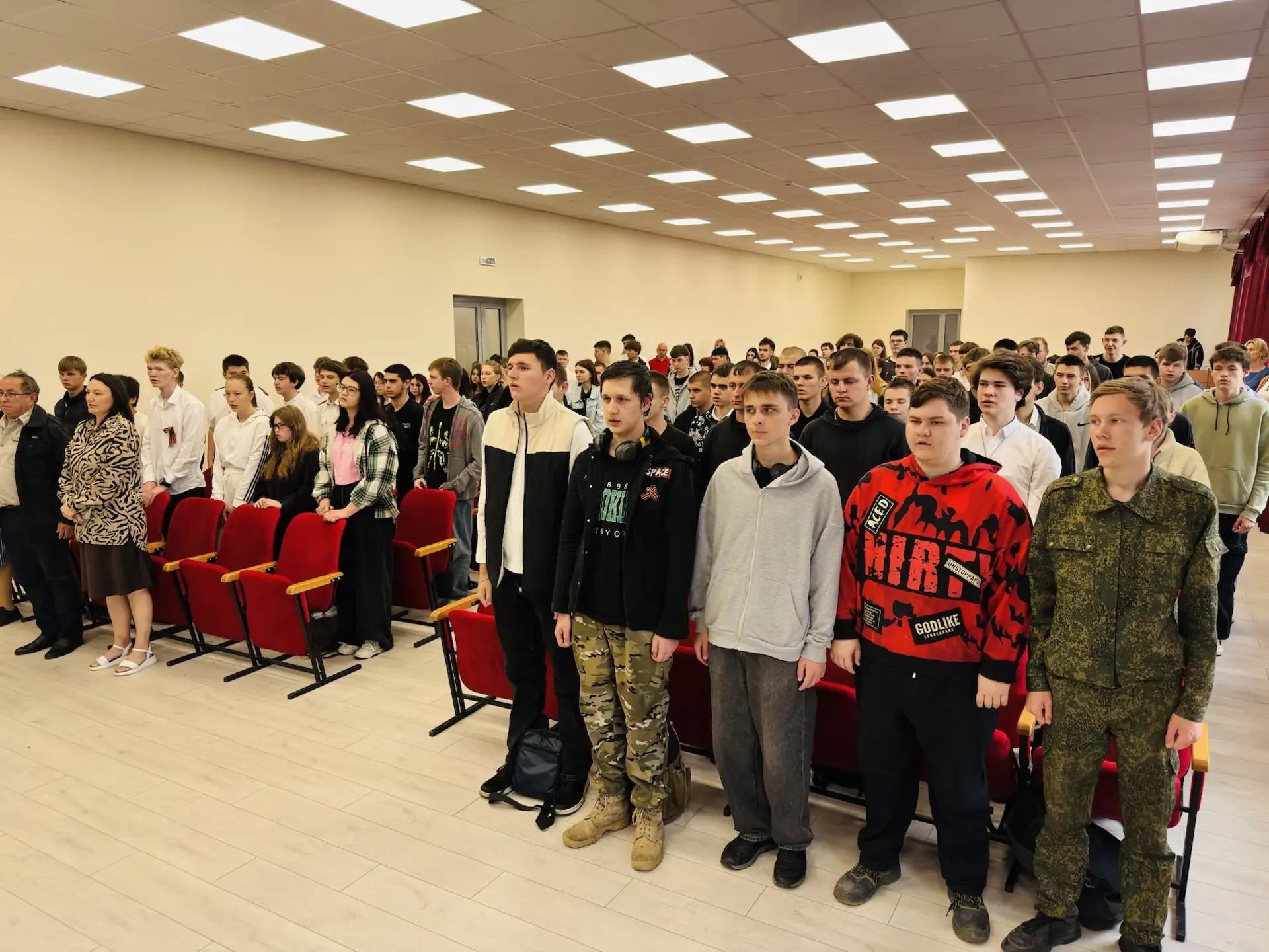 🎉 Новая учебная неделя в КПТ: старт с торжественной линейки!  ❤️В Кореновском политехническом техник