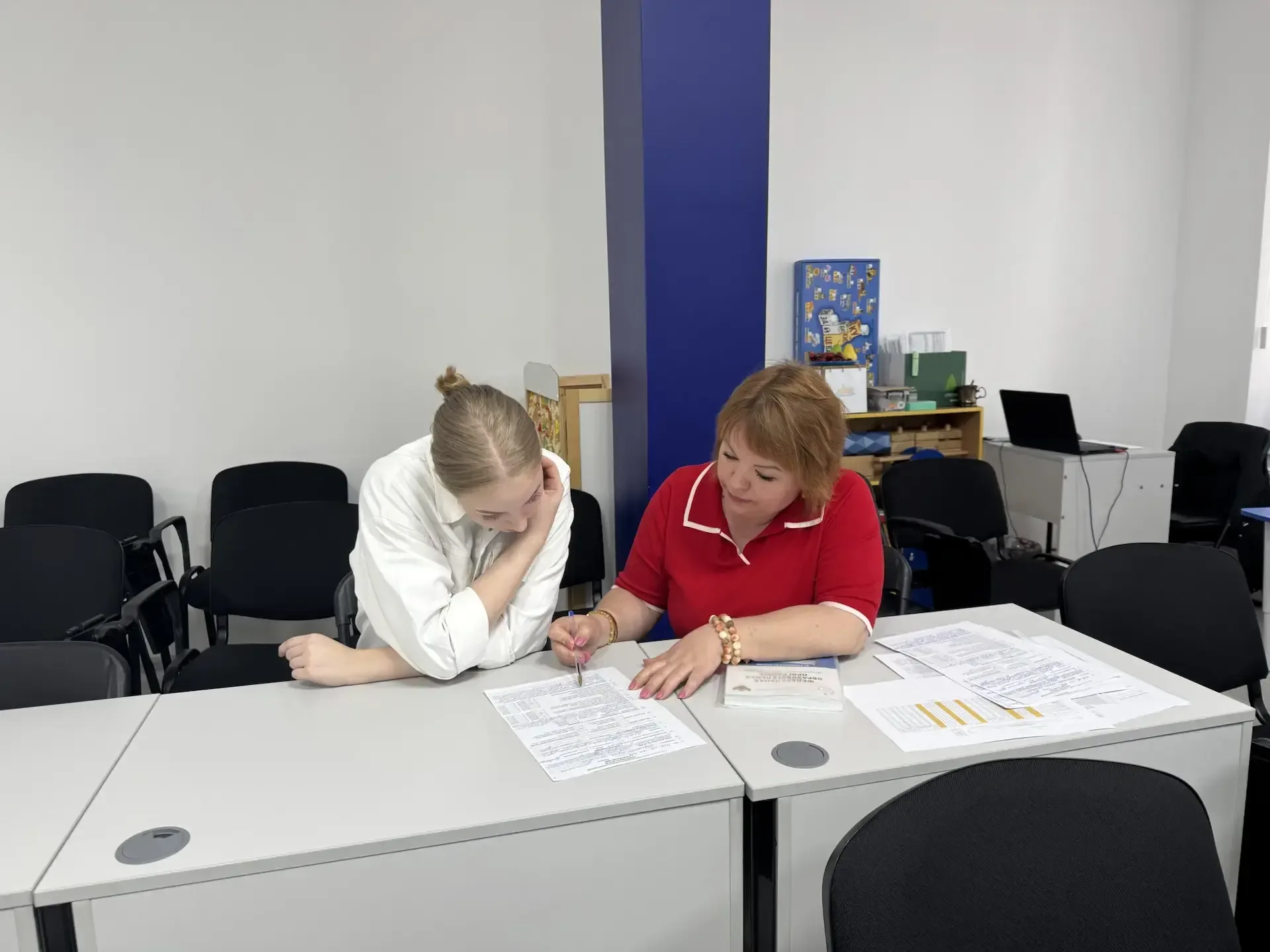 Работа с молодыми преподавателями в колледже: поддержка, наставничество и развитие   ✅ В нашем колле