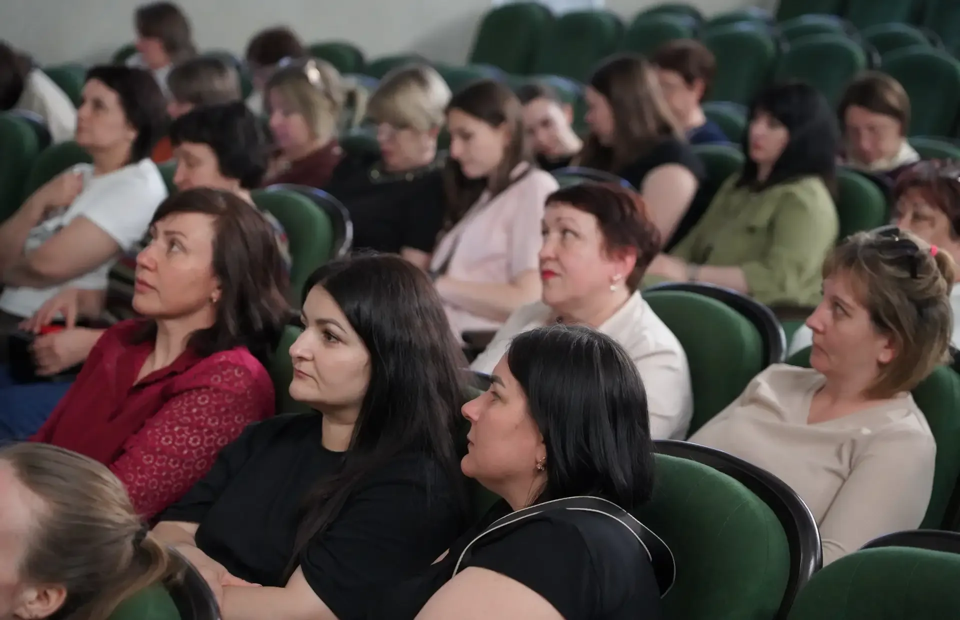 Родители студентов Ленинградского социально-педагогического колледжа приняли участие в краевом «Роди
