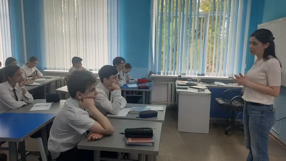 БЕЗОПАСНОСТЬ  В преддверии летних каникул, в рамках акции "Внимание, дети!", вопросы безопасности и 