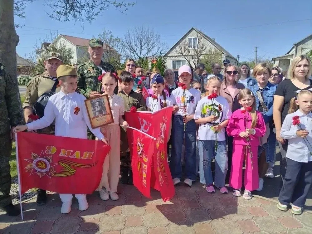 👉 Сегодня ученики нашей школы приняли участие в торжественном митинге, посвящённом 81-й годовщине По