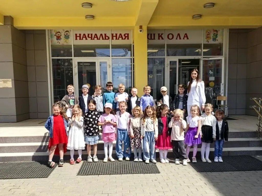 ✨ Акция «Орлята — дошколятам»: путешествие в мир славянской письменности ✨  Сегодня в нашей школе пр